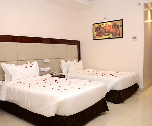 deluxe hotel room in patna